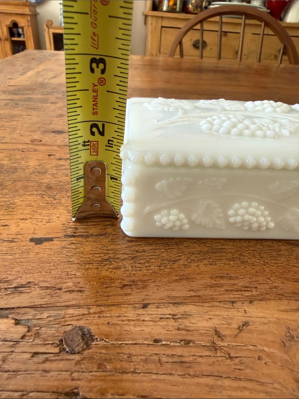 Vintage Westmoreland Milk Glass Lidded Box w/ Grapes & Vines and Beaded Edges - Picture 10 of 10